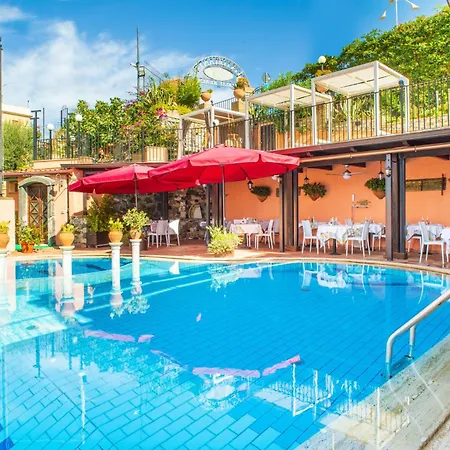 Sonia Hotel 4*